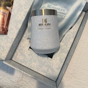 Stanley Toscana Toile Alpine Floral Wine Tumbler